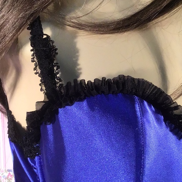 Fredricks Of Hollywood MerryWidow - Picture 5 of 10